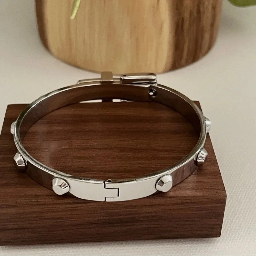 Michael Kors Astor Silver Buckle Bracelet With Studs Hinge Closure 2 adjustments - Picture 11 of 16